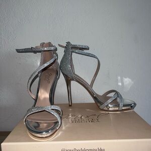 Jewel Badgley Mischka Glittering Silver Heels
